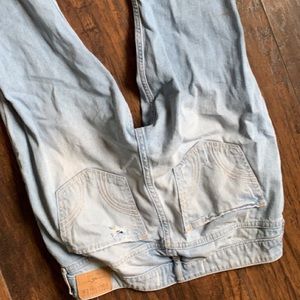 Hollister holy jeans size 7 w 28